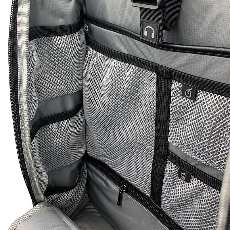 Mochila Para Laptop 15.6'' Puerto USB Para Carga Gris Klip Xtreme - Imagen 6